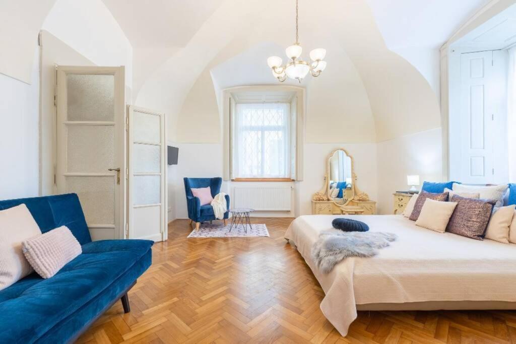 Rose Apartments / Romantic & Cozy / City Center Praga Exterior foto
