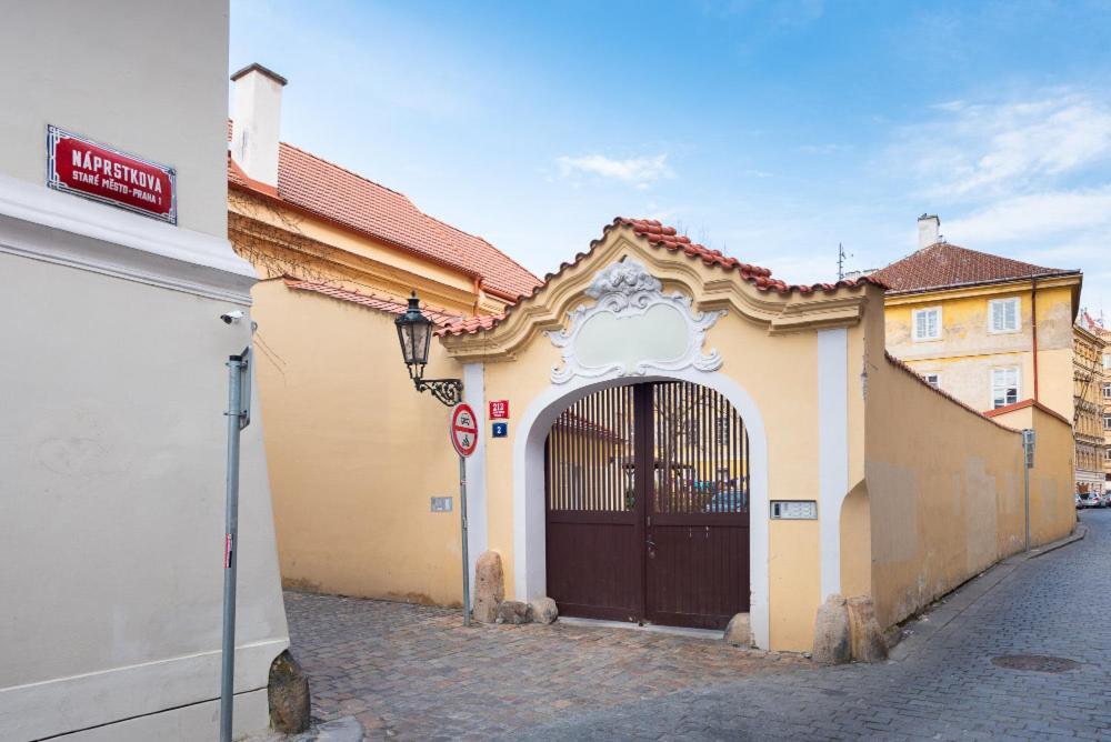 Rose Apartments / Romantic & Cozy / City Center Praga Exterior foto
